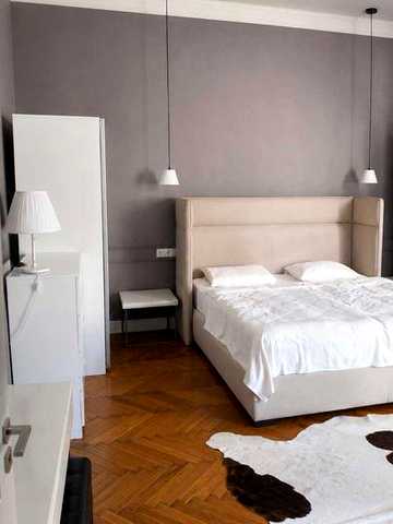 Оренда у центрі 1-кімнатна квартира на вул. Коперника (60 м²) 950$