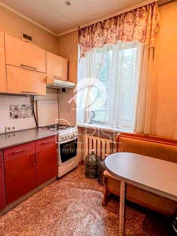 #14684 Київ Назарівская вул. (Ветрова), 7 Центр Ботанічний сад метро Університет метро Укрїнських Героїв Київ Шевченківський р-н