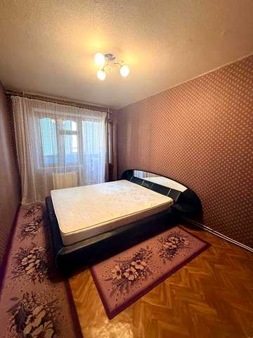 Здається в оренду 3 к квартира на Незалежності (Попова)