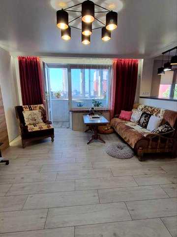 Продам стильную 3-к квартиру на Менахем-Мендл Шнеєрсона Минина Поля