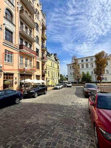 Андріївський узвіз 2Б. Топ локація оренда 2к квартири. Контрактова площа. Поділ.