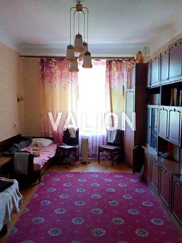 Продаж 2 к квартири бул. М. Міхновського 7 (Дружби народів) сталінка метро Либідська