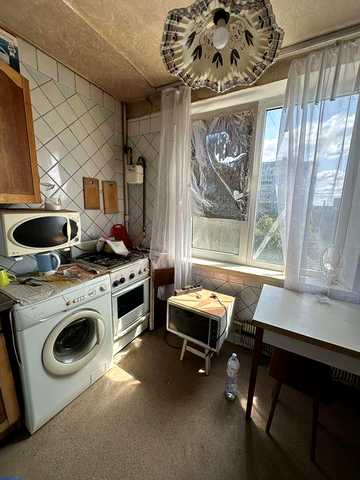Продам! 3 комнатную квартиру вьезд Фесенковский