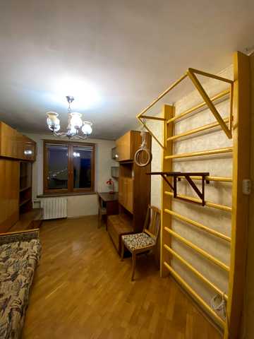 Миколи Ушакова вул., 2
