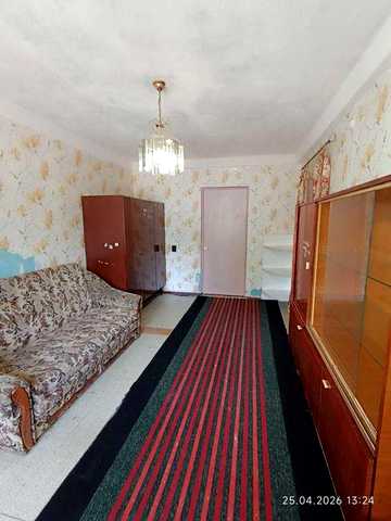 Продам 2-х комнатную в районе Беседова