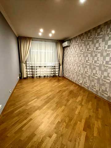 Паторжинського вул., 14
