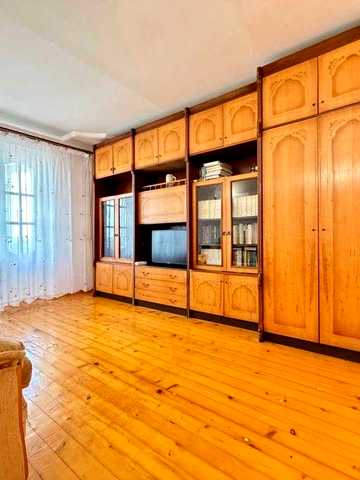 Продаж 3-кімнатної квартири 65 м², вул. Івана Франка, Моршин