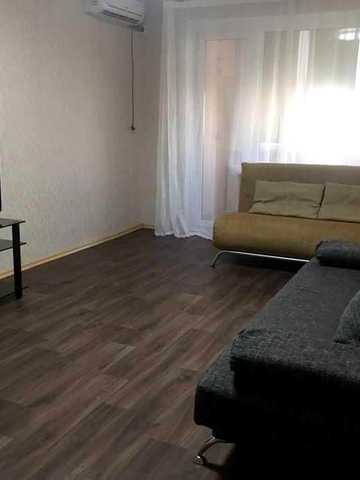 Сдам 2х комнатную квартиру на ул.Янгеля 8