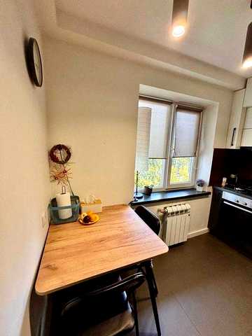 Продаж 1 кв Зодчих 28 а  Святошинський р-н