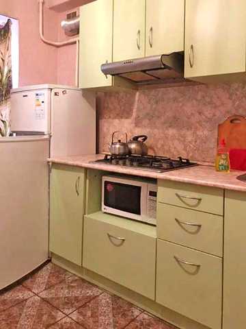 2к, ГАЗ, 1 пов., пр. Берестейський 27/пр. Перемоги, КПІ, Шулявка