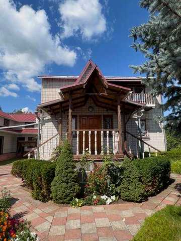 Продаж 2 поверхового будинку в тихому районі