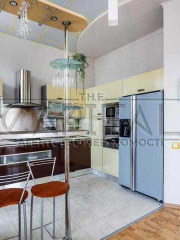Продажа квартиры, пер. Аллы Горской, Центр