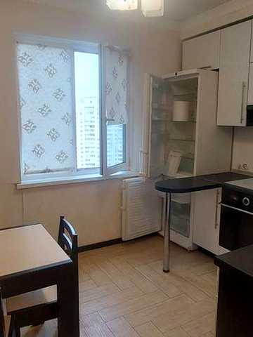 оренда Квартири,Вул. Радунська 42/10 . Вільна .