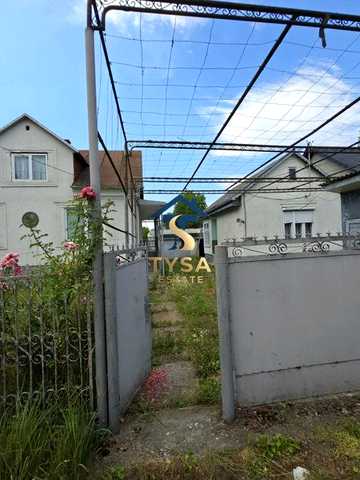 Ексклюзив у курортному Солотвині: Два будинки на одній ділянці!
