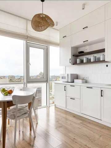 Продаж,  Квартира,  2 кімнати,  82 м²,  ЖК 18 Жемчужина,  Большая Арнаутская,  Центр,  Одесса