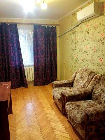 Продам 2х комн кв Салтовский р-н .Гвард Ширнинцев  . Отличная цена TB