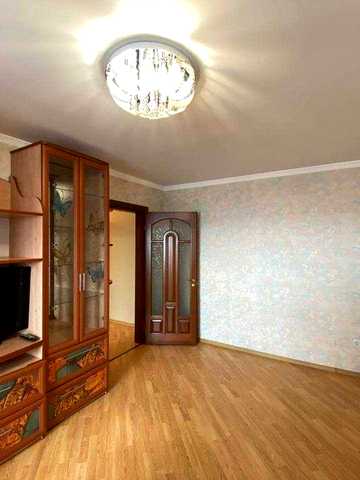 Продам 2к квартиру на вул. Волошкова 4561
