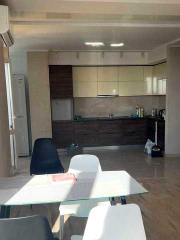 ID 40662 | Ексклюзив у центрі | 80 м² | 16 поверх | Панорама всього міста LP