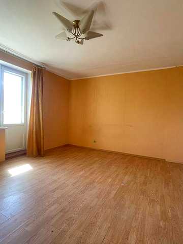 Продам 1-кімнатну квартиру в Українці, вул. Соснова, 1