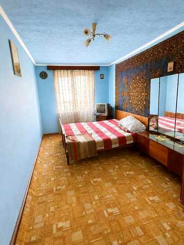 Продаж 3-кімнатної квартири