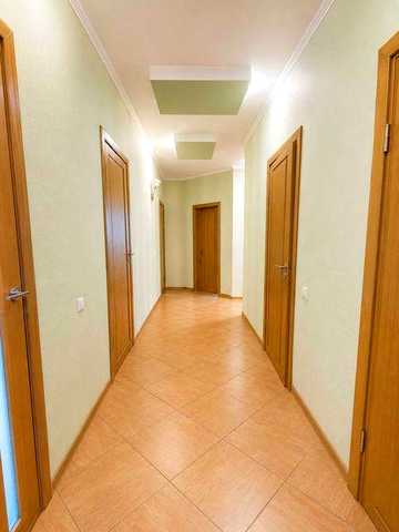 Продаж 2 поверхового будинку 200 м2 7 сот. Ремонт. Індив опал. 2 сан вузла. Центр №5726