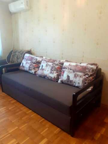 Ореста Левицького вул. (Академіка Курчатова), 6