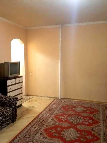 Продам 1к квартиру Дарницька площа Каденюка 3