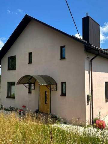 Продаж двоповерхового будинку на 16 сотках, 160 кв.м, 4 кімнати поряд з Рівне