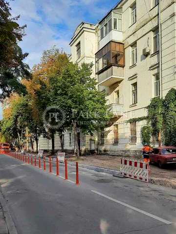 Квартира на Печерську 77м 2-к Болбачана 4  Камєнєва