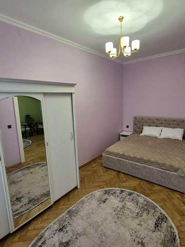 Власник. Здам  2к квартиру в історичному центрі