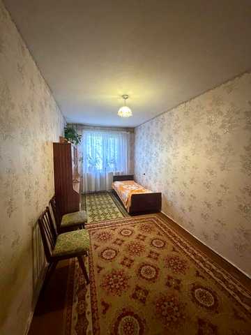 Вільна в оренду 2х кімн квартиру верхній на Польові