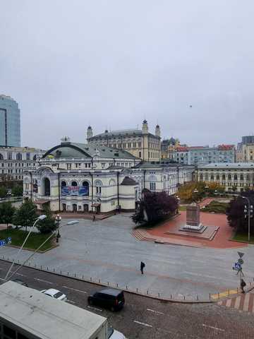 Володимирська вул., 51/53