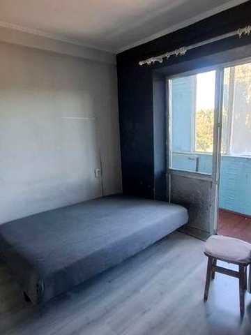 Продаж 1 кімнатної  квартири , метро Лісова, Поповича 26