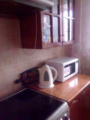 Продам 2-х комн квартиру на Тополе 3