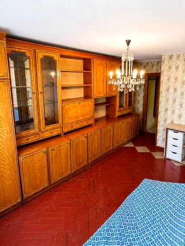 Продам 3-х комнатную квартиру на ЮТЗ.