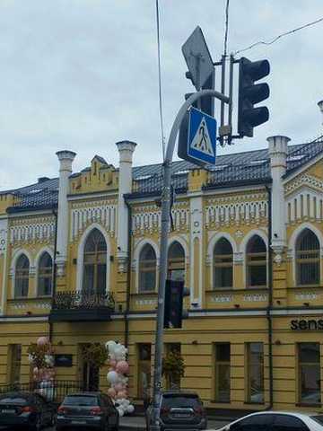 2 к. 56 кв.м. Центр Хрещатик 4/5Ц. ремонт, меблі