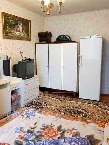 м. Нивки- 5 хв.,  гарна 3-на квартира, вул. Нивська, 7, газ, укриття