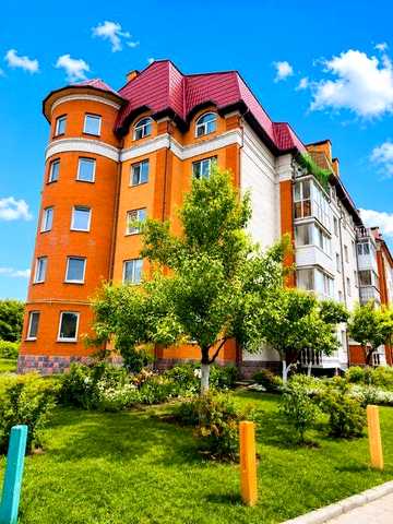 Продаж!  Велика трикімнатна квартира 84м2  з автономним опаленням в цегляному будинку, Масаны