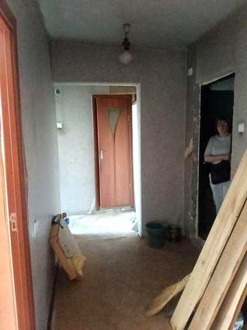 Продам 2х.ком.квартиру на Попова.