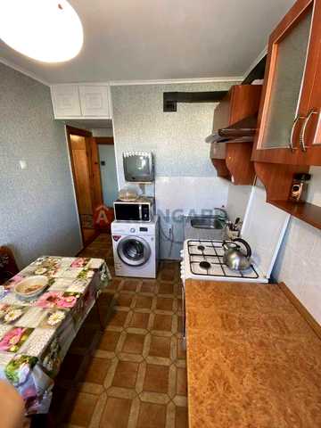 Продаж затишної 3-кімнатної квартири в центрі Черкас — вул. Надпільна