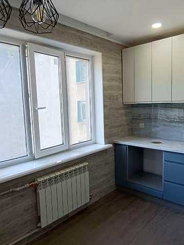 Продається 3-кімнатна квартира на Сонячній 9