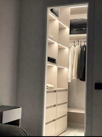 Квартира в центрі міста Коростень ! 60кв м, панорамний балкон, свіжий євроремонт