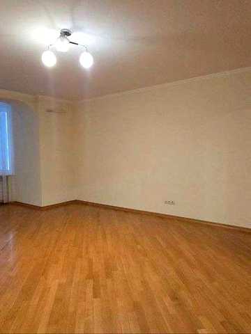 Продаж видової трикімнатної квартири 121 кв.м. у м. Києві вул. Левка Лук'яненка 29 Оболонь ст. м. Мінська