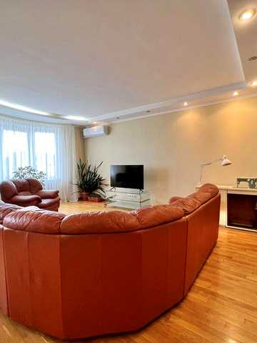 Квартира Open Space 77 м на Позняках, вул. Григоренка 1б, паркомісце ЖК спецпроєкт / АППС