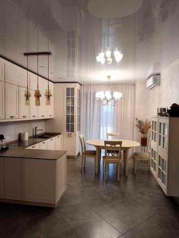 Продам 3-кімнатну квартиру з якісним РЕМОНТОМ, меблями і технікою!