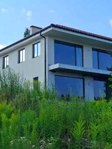 Сучасний будинок 232 м² у КМ «Маєток Перлина Італії», Іванковичі