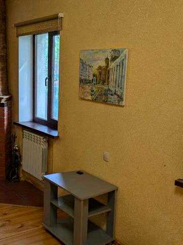 Будинок в оренду в Києві - камін, гараж