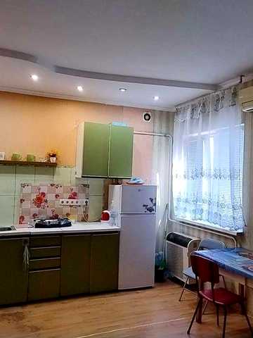 Здам 1 кім квартиру середній поверх  на вул. с. Ядова