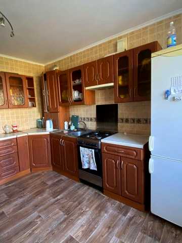 Здається простора 2-кімнатна квартира , 75 м²