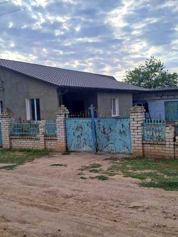 Продам будинок з ділянкою